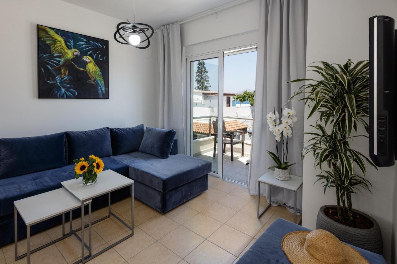 Leilighet Adelphes Beachfront With Direct Connection To The Khania