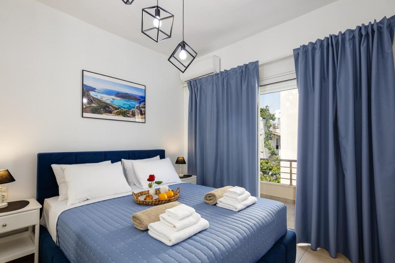 Adelphes Beachfront With Direct Connection To The Khania